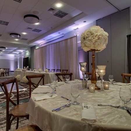Holiday Inn & Suites Peoria At Grand Prairie By Ihg Exteriör bild