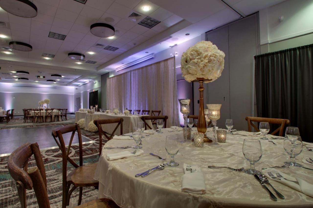 Holiday Inn & Suites Peoria At Grand Prairie By Ihg Exteriör bild