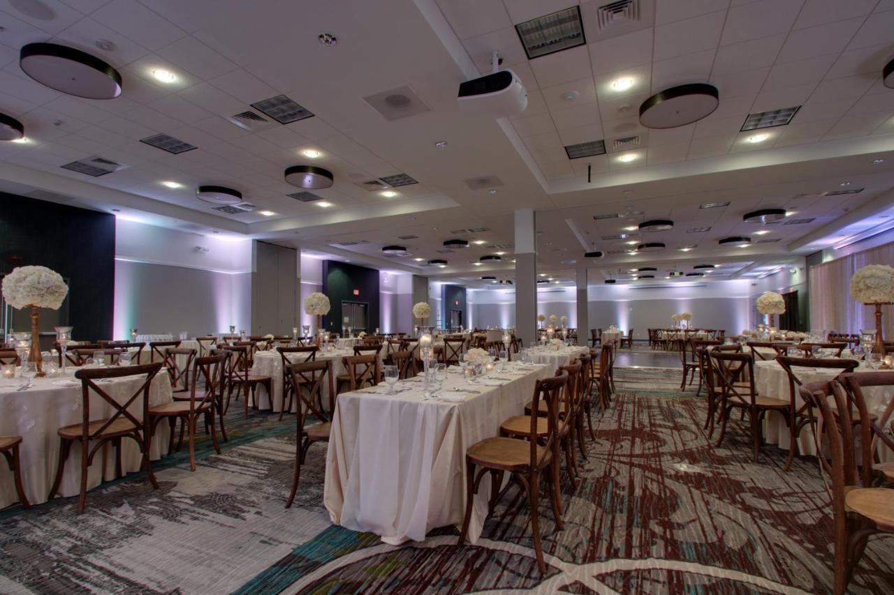 Holiday Inn & Suites Peoria At Grand Prairie By Ihg Exteriör bild