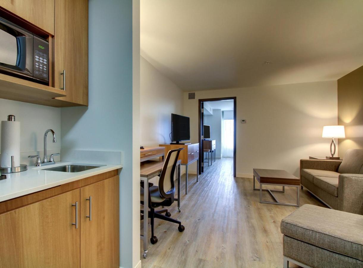 Holiday Inn & Suites Peoria At Grand Prairie By Ihg Exteriör bild